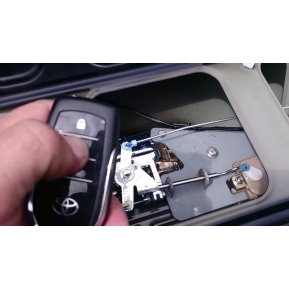 TAILGATE LOCK, VOLKSWAGEN AMAROK 2010-, (OE KEYPAD/NON OE PAD) (390 390)