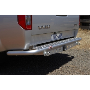 ARB Støtfangere med step og tilhengerfeste Nissan Navara D40 05-15