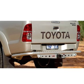 ARB Støtfangere med step og tilhengerfeste Toyota Hilux 05-15