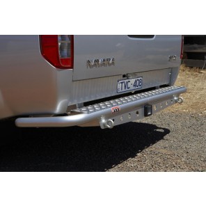 ARB Støtfangere med step og tilhengerfeste Nissan Navara D40 05-15